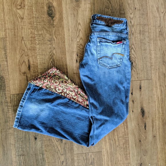 BCBG Vintage inspired Medium wash jeans - Picture 2 of 6